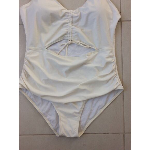 Daci Swim One Piece Swimwear Cut Out Swimsuit - Picture 3 of 9